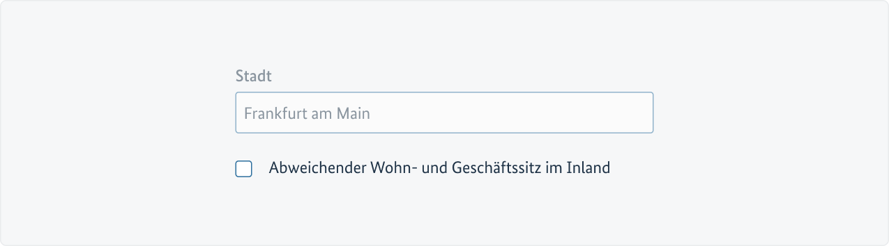 Einzelne Checkbox, durch die weitere Formularfelder eingeblendet werden, am Beispiel einer abweichenden Adressierung.